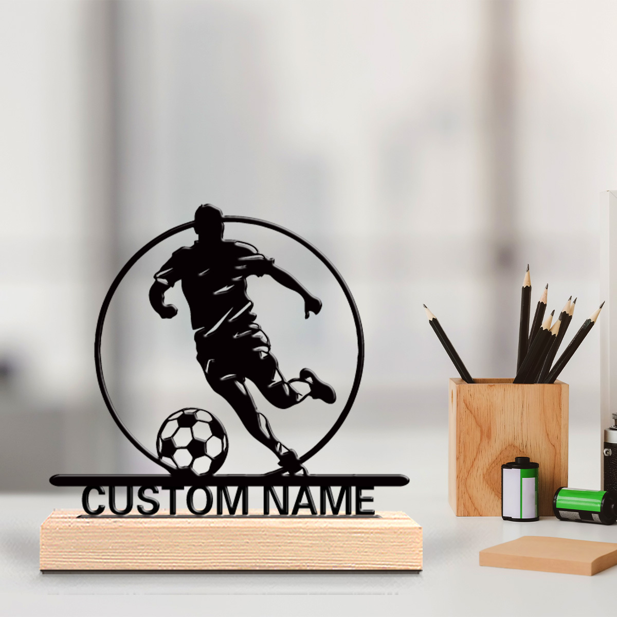 Office Furniture Layout - Personalisierte Fußballspieler-Metallstatue mit Namen, Holzsockel Tischdekoration,